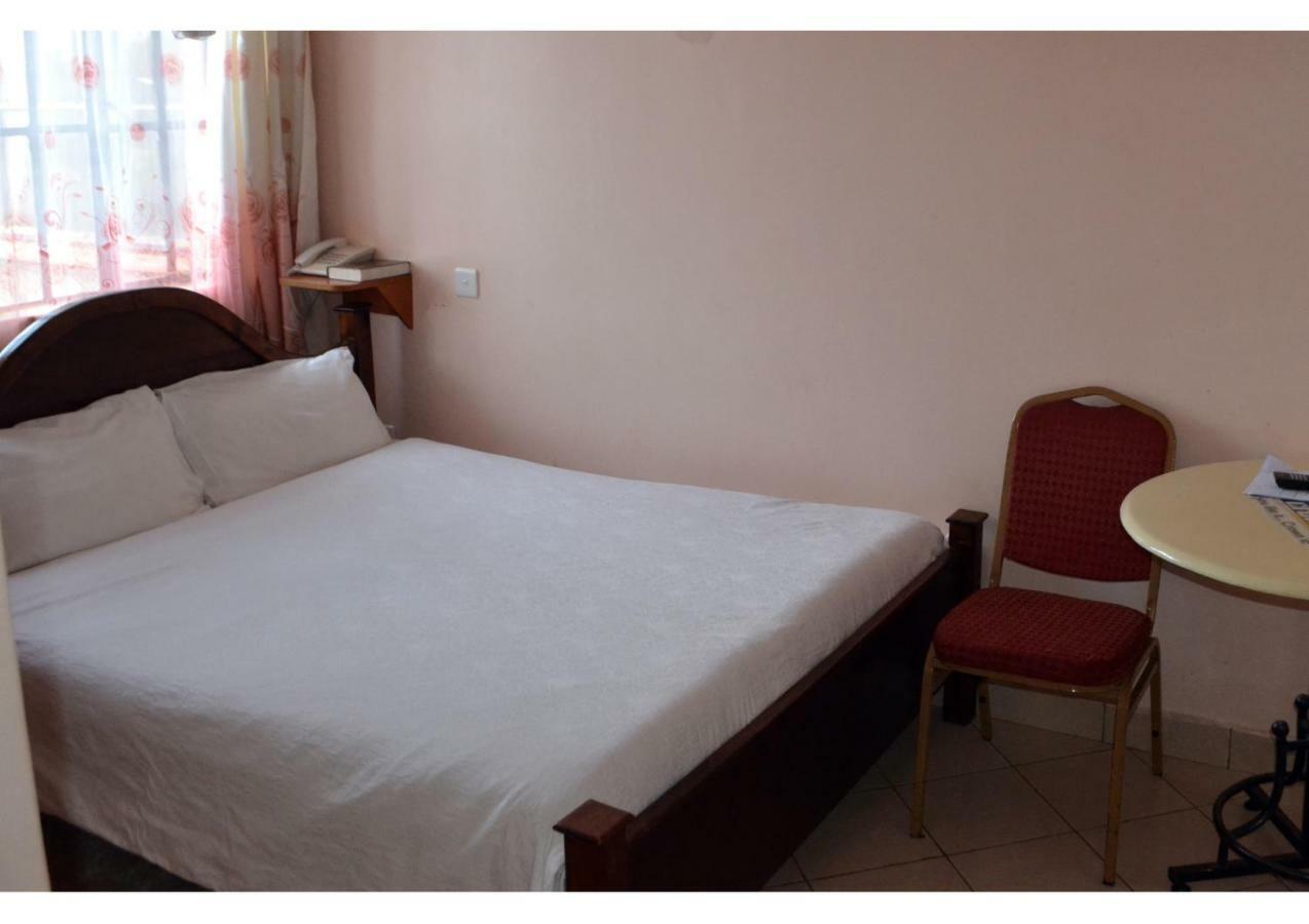 Royal Delight Hotel And Apartments Thika Eksteriør bilde